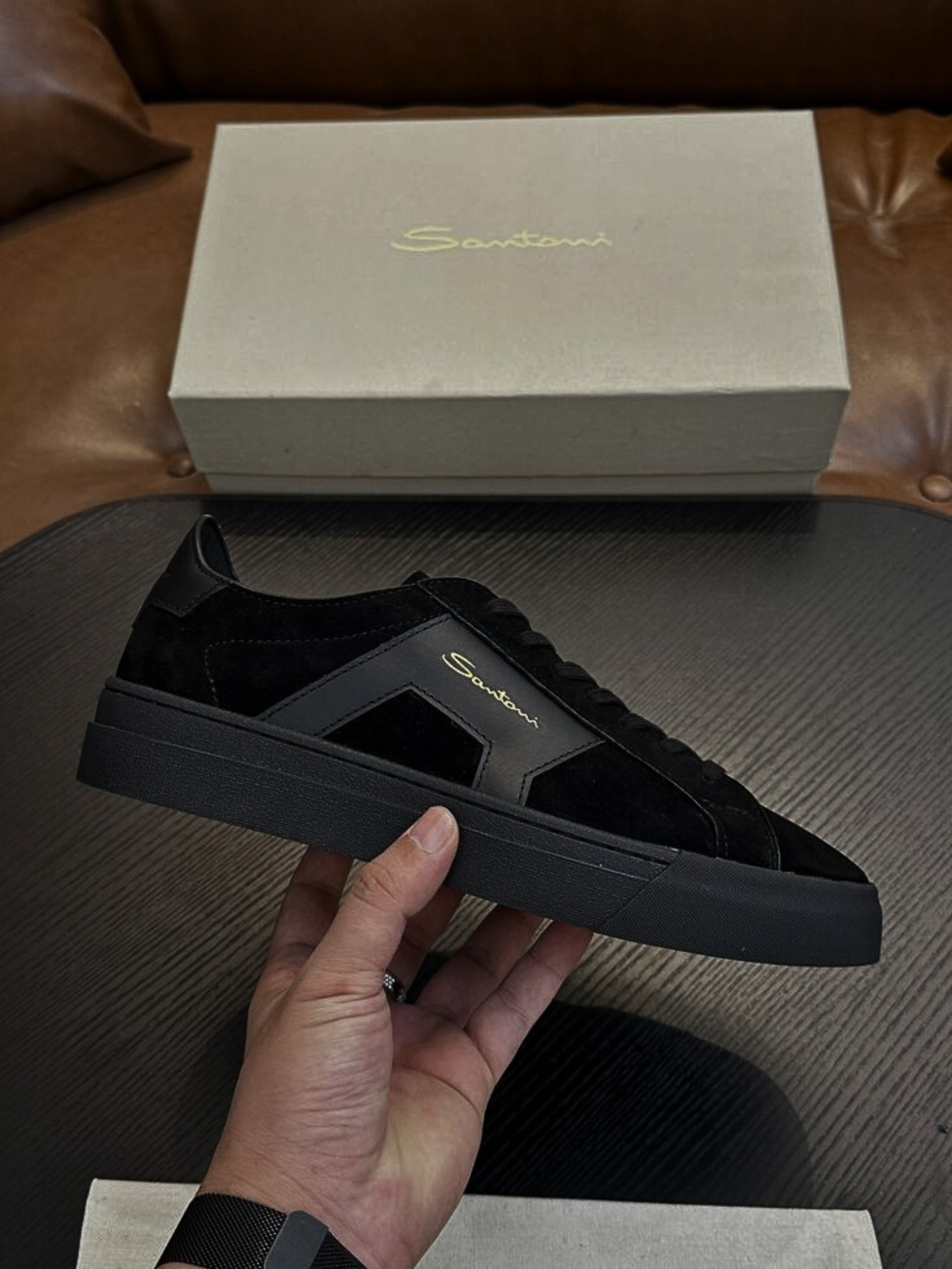 Santoni